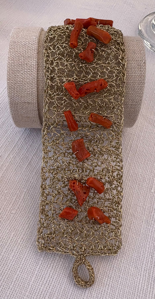Braccialetto a Fascia Modello Bea - Pezzo Unico con Corallo Siciliano - ULTIMO DISPONIBILE