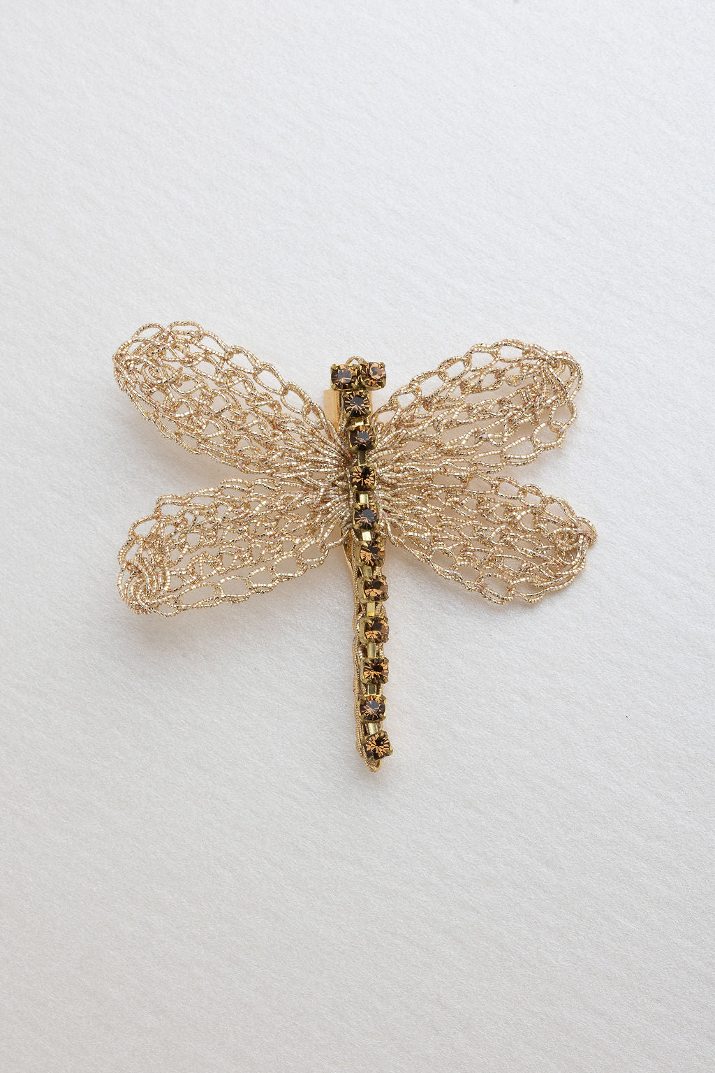 Spilla Dragonfly - Spilla Artigianale all'Uncinetto con Strass