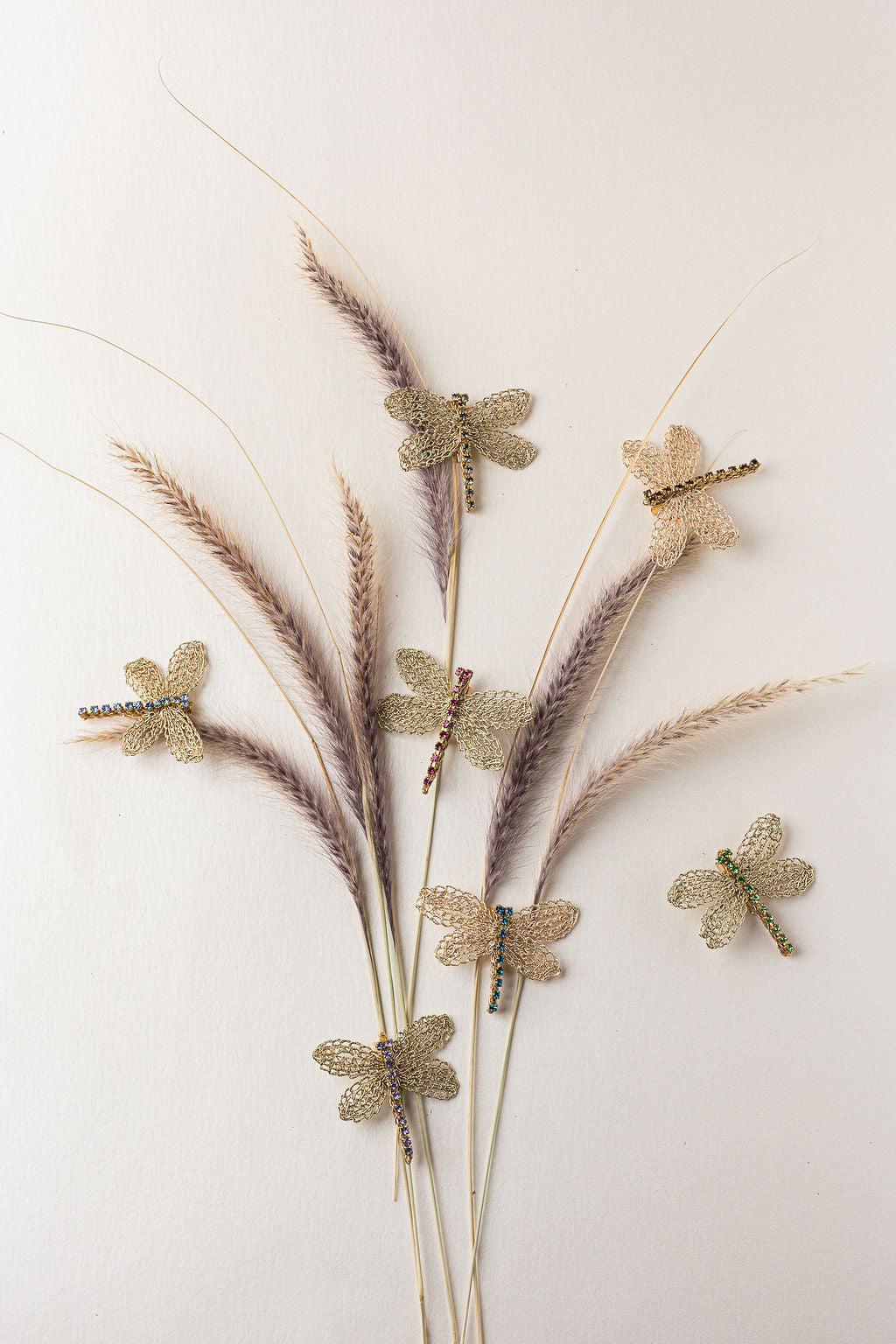 Spilla Dragonfly - Spilla Artigianale all'Uncinetto con Strass